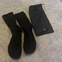 Yeezy Pods Size 2