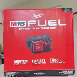 Milwaukee New M18 Fuel 2 Gallon Compresor (tool Only) 