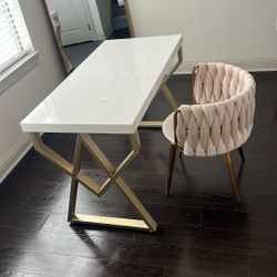 Desk & Chair Set 