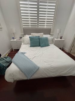 Grey Upholstered Queen Bed Frame with Headboard