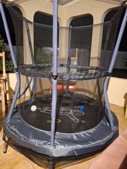Kids tampoline