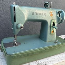 Vintage Singer Sewing Machine 