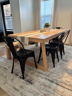 Dining Table & Chairs