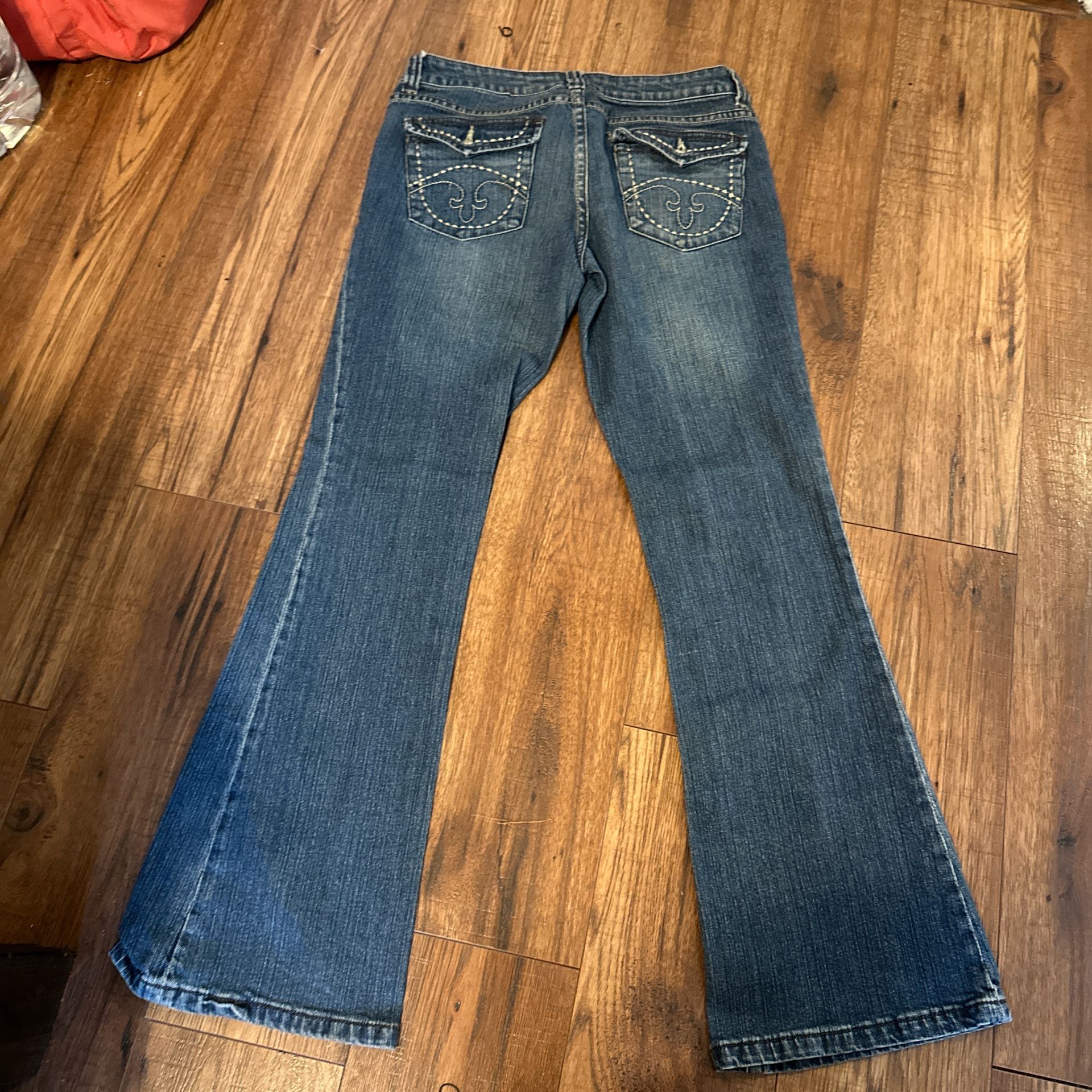 2000’s low rise flare jeans