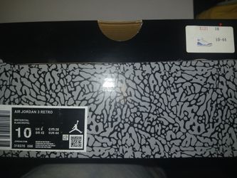 Size 10 Men's AIR JORDAN 3 RETRO WHITE PRE-OWNED