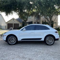 2015 Porsche Macan