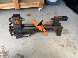WEN wood lathe 8”x12”