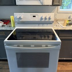 Frigidaire Kitchen Appliances