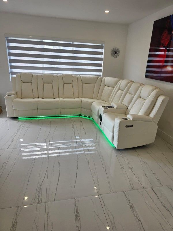 Seccional Reclinable Led Electrico Daytona