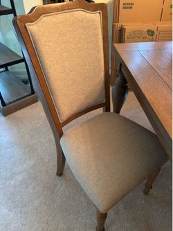 Dining room table