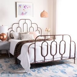 Paloma Retro queen  Metal Bed