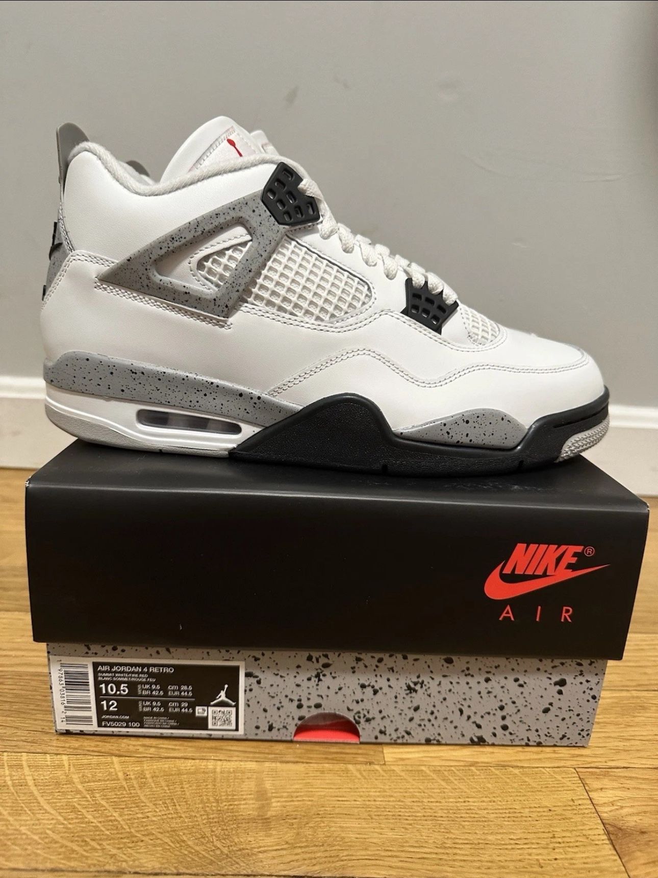 Air Jordan 4 Retro OG “White Cement”