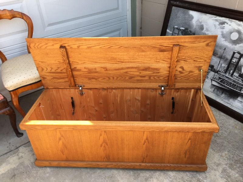 Oak and cedar chest