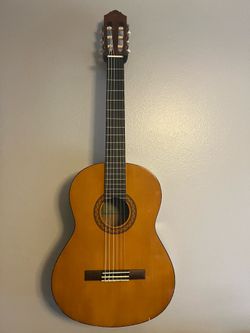 Yamaha C40 Classical Guitar