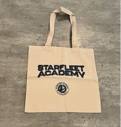 SDCC 2025 Paramount plus lodge Star Trek Starfleet Academy canvas tote