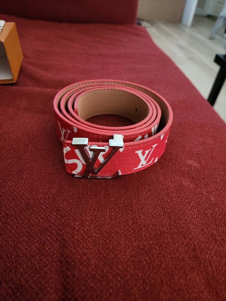 Louis Vuitton x Supreme Initiales Belt