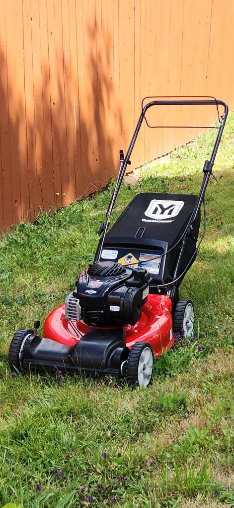 Yard Machines Self Propelled Lawn Mower!