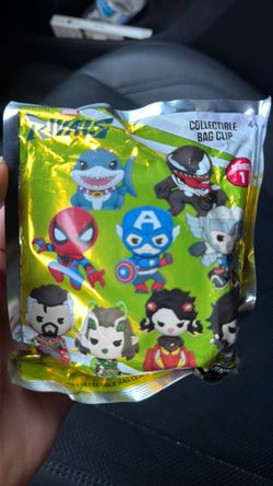 Marvel Rivals and One Piece bag clip blind bag