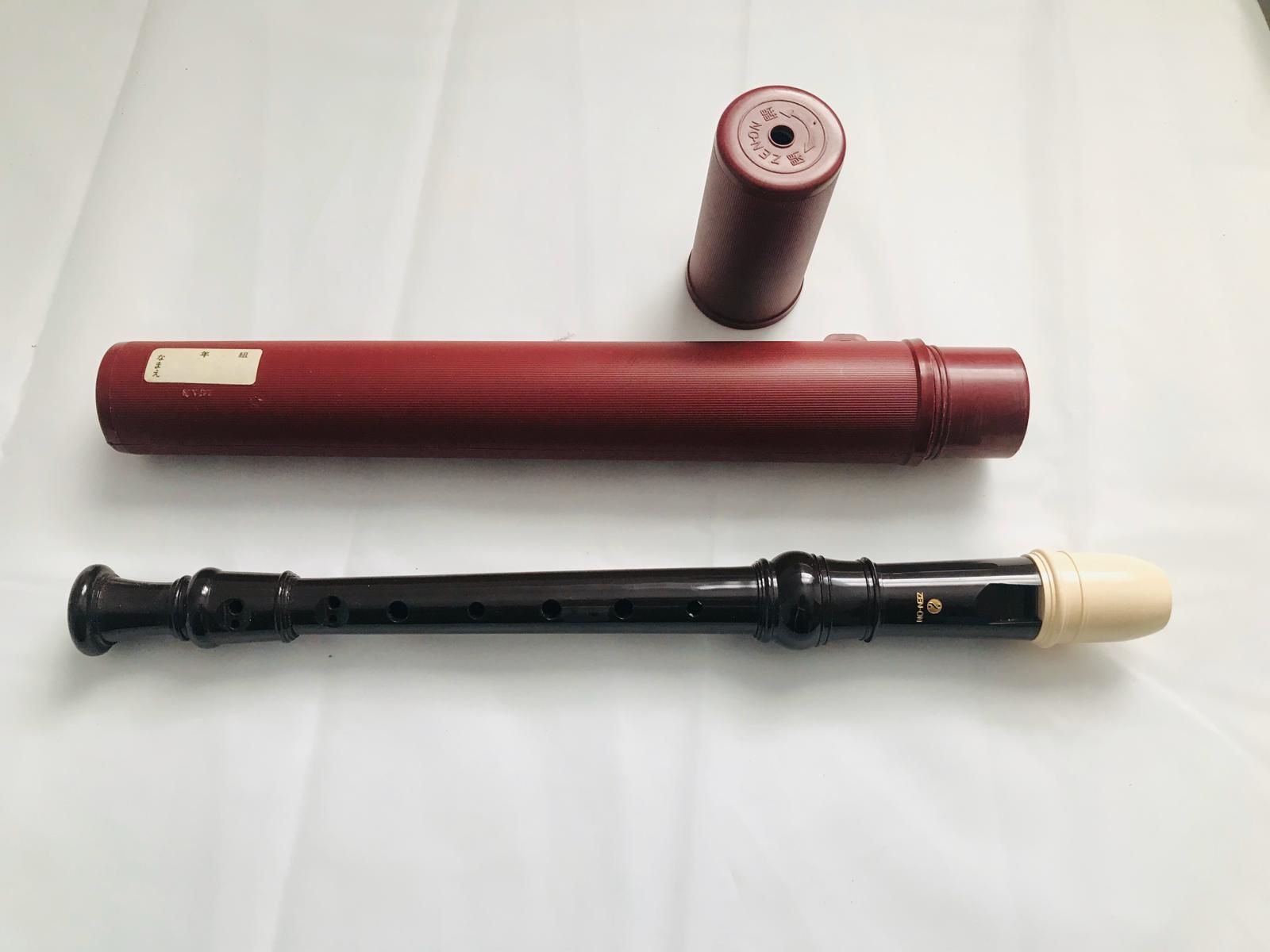 ZEN-ON SOPRANO Recorder with a hard case
