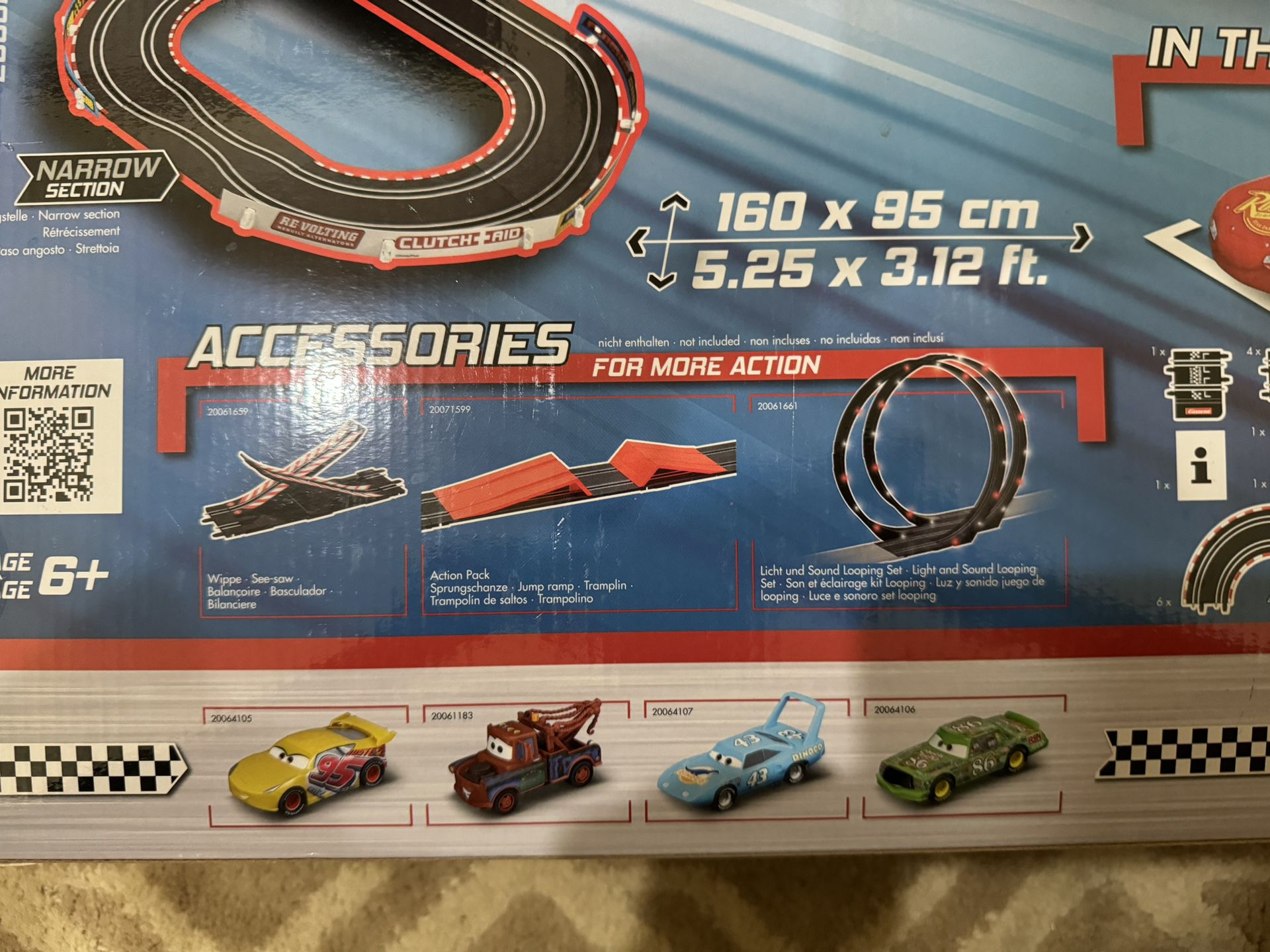  Carrera GO!!! 62477 Disney Pixar Cars Neon Nights Electric Slot  Car Racing Kids Toy Race Track Set Includes 2 Controllers and 2 Cars in  1:43 Scale : Toys & Games