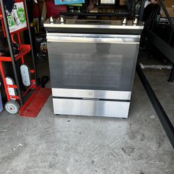 GE Electric Range MODEL JS645SL2SS