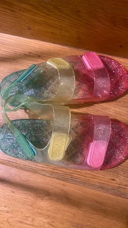 Gap kids sandals  brand new  size 4