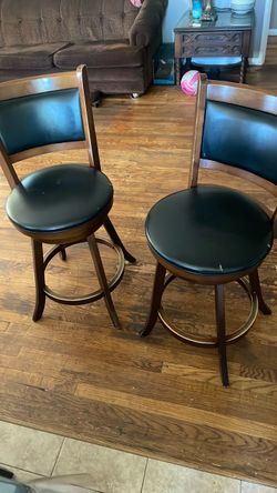 Turning Dining Seat Set