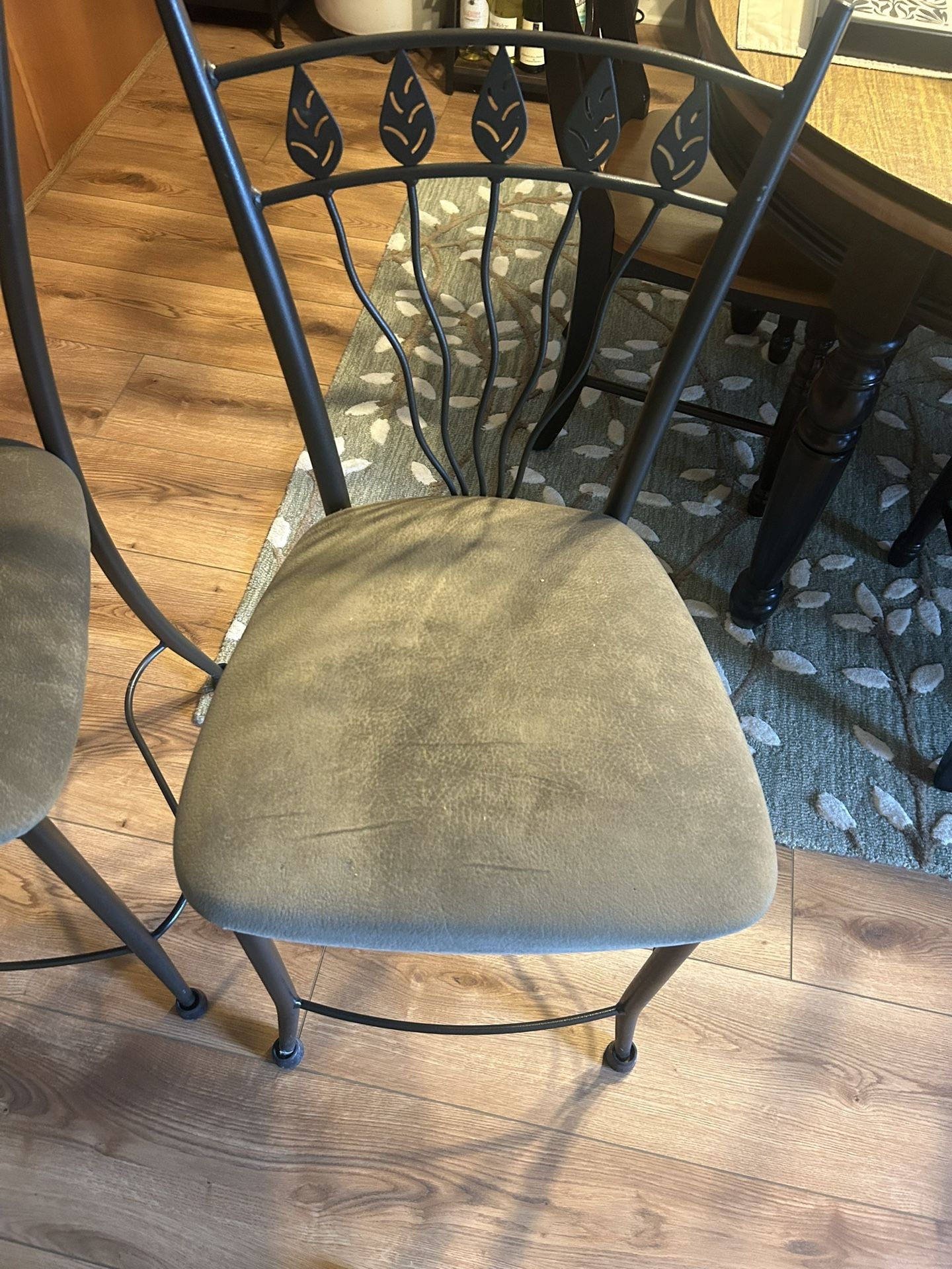 2 Metal Counter-height Stools