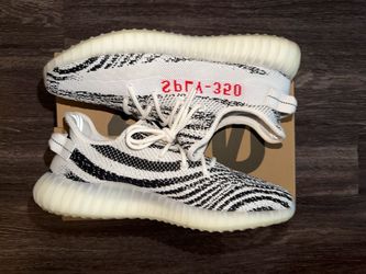 Yeezy 350 Zebra Size 12