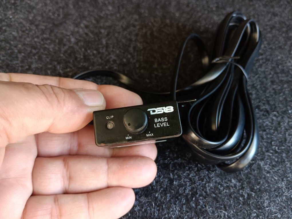 DS18 BASS KNOB WITH CABLE