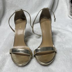 Express Gold Heels size 6