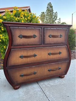 Large Dresser Chest of Drawers Furniture Good Condition