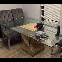 Grey L Shaped Couch & Glass Table 