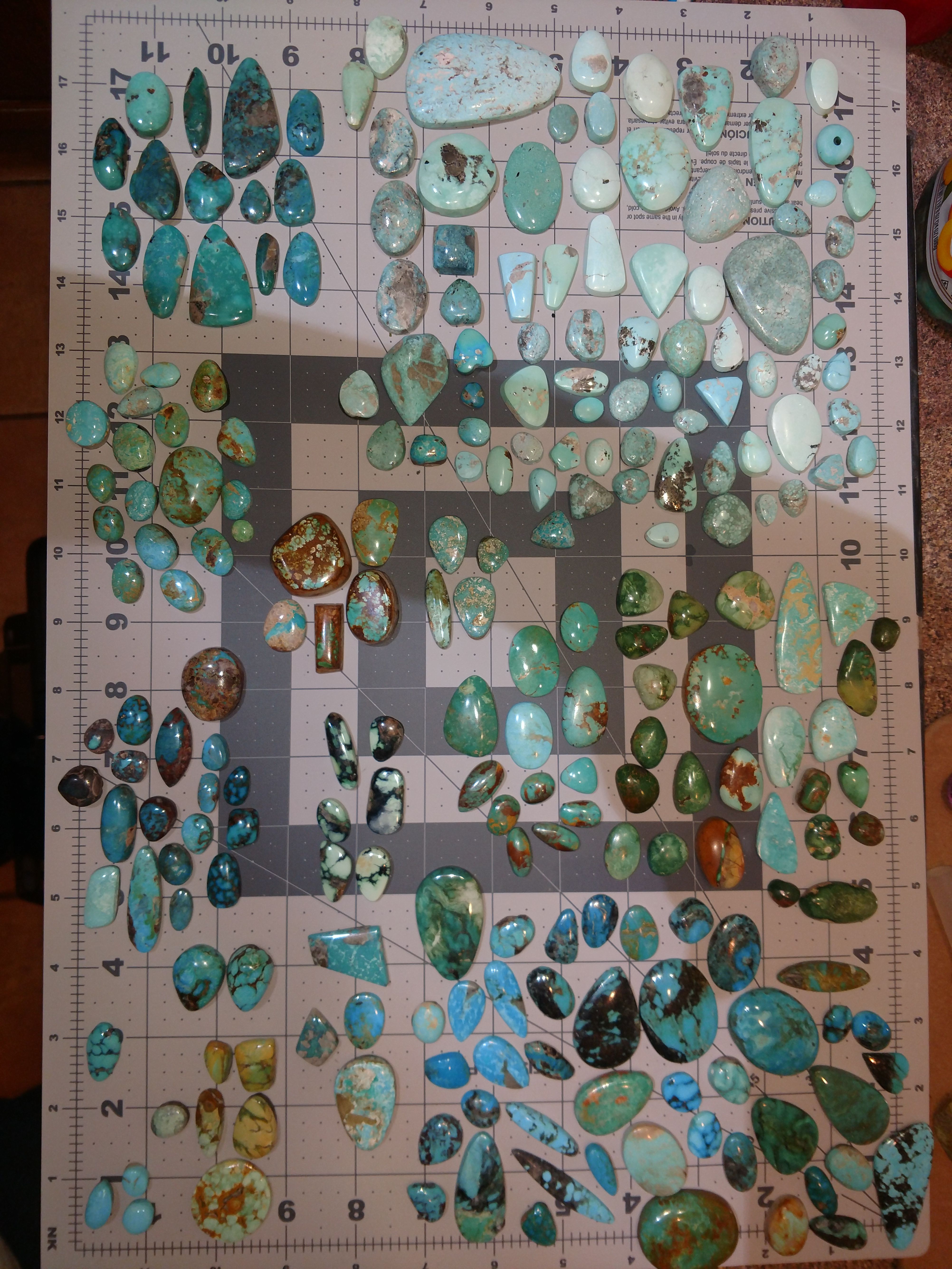 3700plus carats of turquoise (cripple creek,bisbee,kingman,courtland gleeson,royston,new landers, australian, sleepingbeu campitos,nacozari sky cloud)