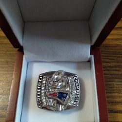 New England Patriots Championship Ring  With Display Case