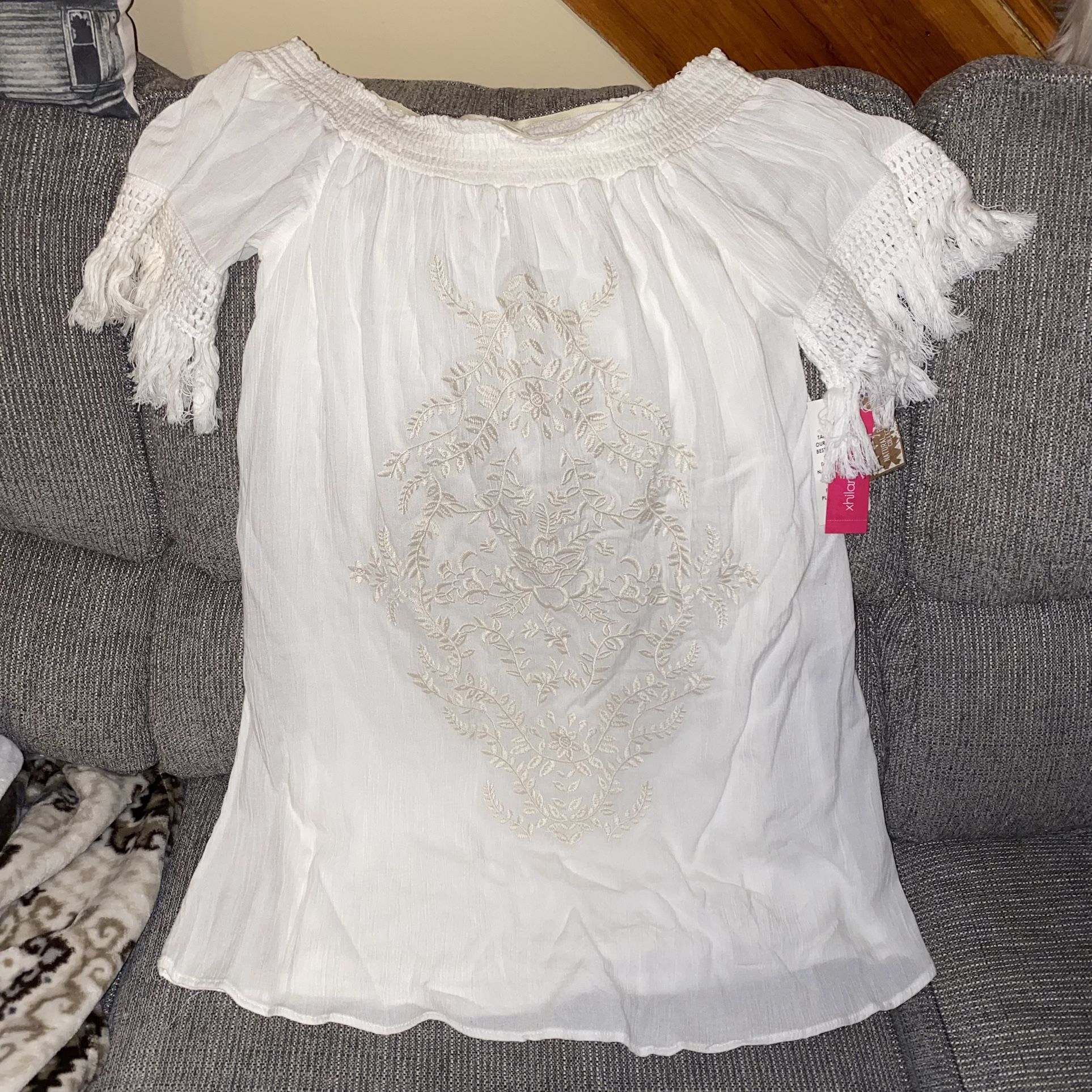 Cute Fringed Sleeve Top