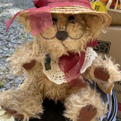 Brass buttons collections Bear with glasses & hat