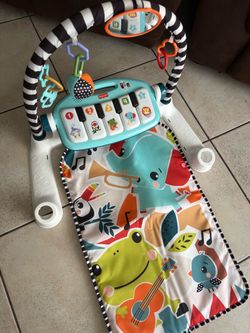 Fisher-Price Kick & Play Piano Gym