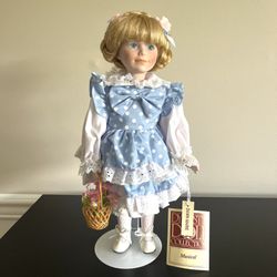 Vintage Dynasty Dawn Marie Musical Porcelain Doll Edelweiss With Stand 14in