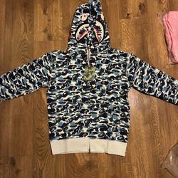 Size Xl Bape Hoodie 