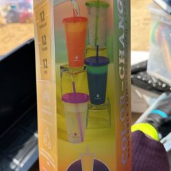 Color Changing Cups