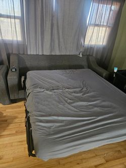 Couch/ bed