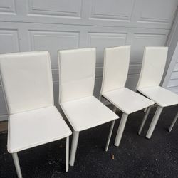 Set of 4 White Dining Chairs