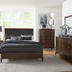 New King Bedroom Set 