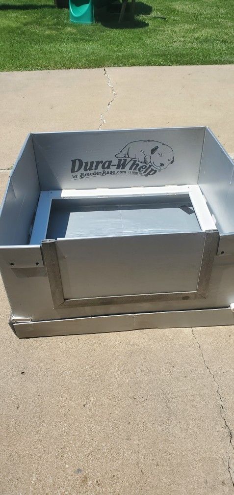 Dura Whelp Whelping Box