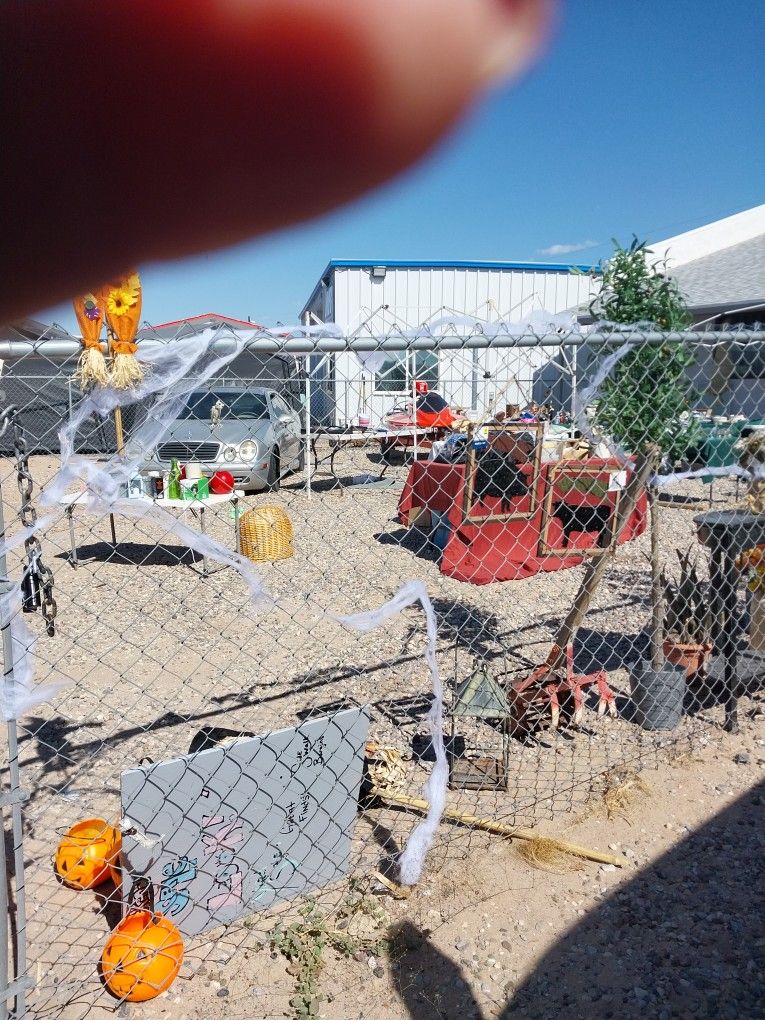 Yard Sale for Sale in Bullhead City, AZ OfferUp