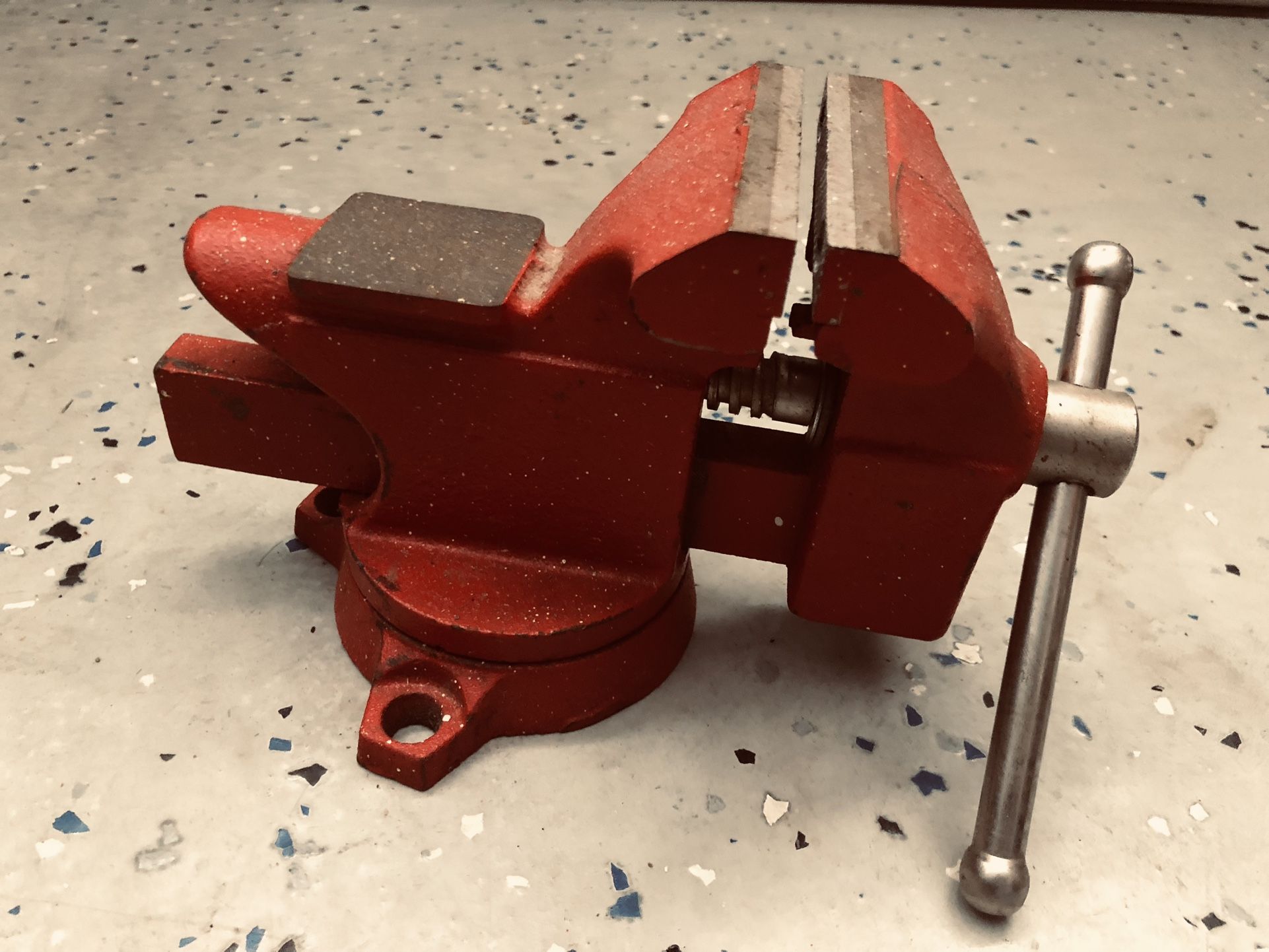 3 1/2 “ Bench Vise