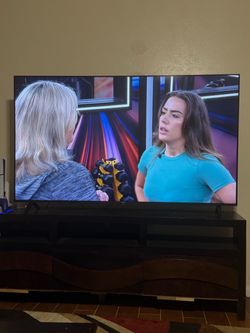 PHILIPS 75" 4K UHD SMART TV – ONLY 5 MONTHS OLD!*