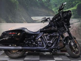 2022 Harley-Davidson Street Glide Flhxst - St