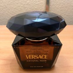 New Versace Fragrance Crystal Noir Eau De Parfum